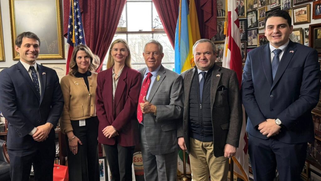 1765475719-597715464_122191750796354634_4163611048105263625_n-1024x588