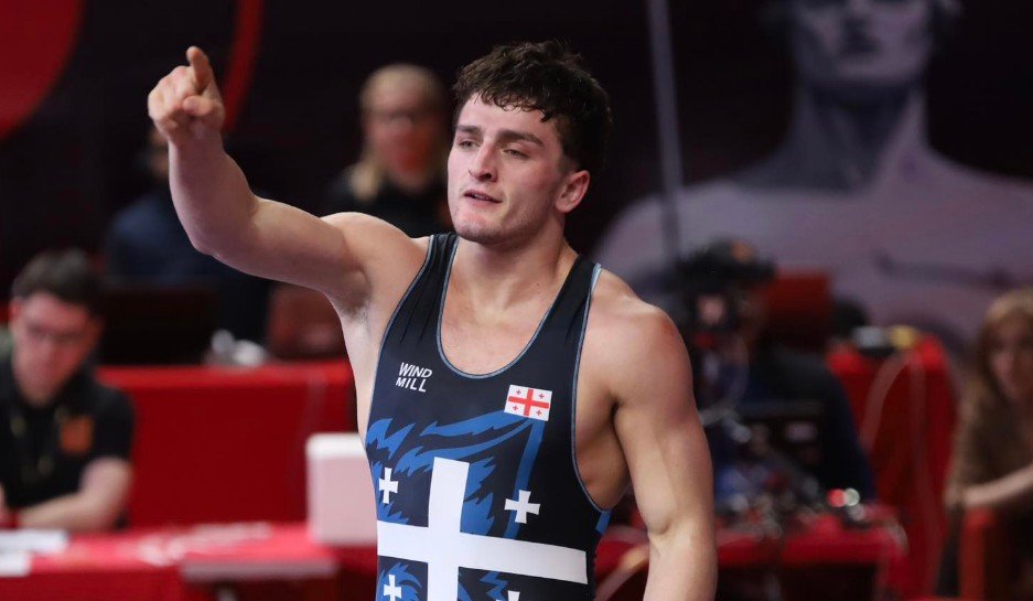 1773601906-mikeladzee