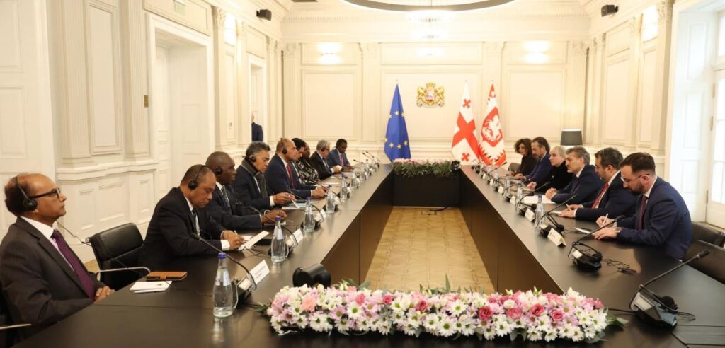 1776268508-kavela-1024x492