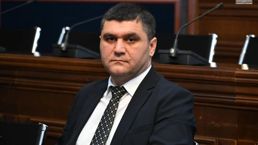 lasha-pitnava_w_h