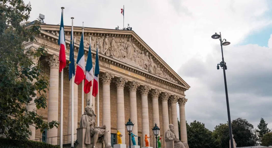 1784143139-palais-bourbon-assemblee-nationale-paris-3